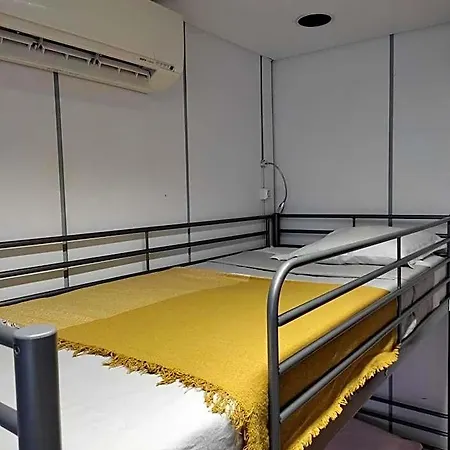 Corujinha Hostel *